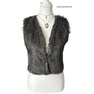 Y2K “Wenxi” Grey Faux Fur Cropped Vest